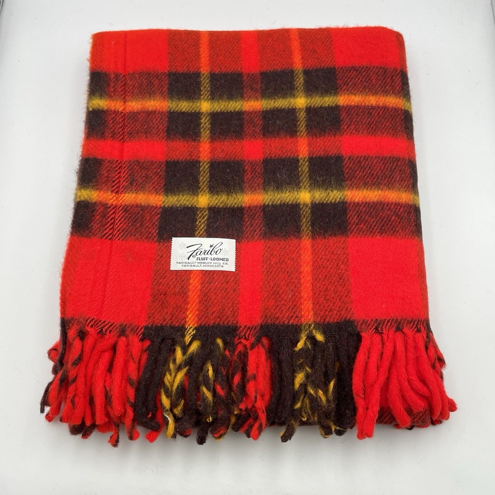 Vintage 1960s-1970s Faribo Glengary Plaid Acrylic Blanket 50x60 Fringe USA